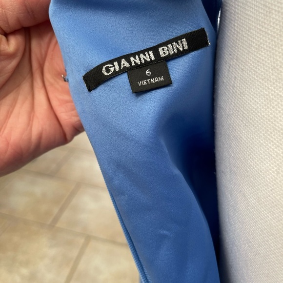 🎁 4/$25 🎁 EUC GIANNI BINI Samantha Dress Sz 6 - Picture 2 of 2